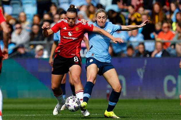Manchester City v Manchester United, ManU Manchester, UK - 13 April 2025 Grace Clinton of Manchester United during the Adobe Womens FA Cup Semi Final match between Manchester City and Manchester United at The Joie Stadium on 13 April 2025 in Manchester, England (Photo by Steve Taylor PPAUK) Manchester The Joie Stadium Greater Manchester England Copyright: xStevexTaylor PPAUKx PPA-179991