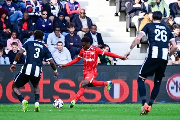 FOOTBALL : Angers vs Montpellier - Ligue 1 - 13 04 2025 Wilfried Ndollo Bille ( 49 - Montpellier ) and Jacques Ekomie ( 3 - Angers ) during the Ligue 1 match between Angers SCO and Montpellier HSC at Stade Raymond Kopa on April 13, 2025 in Angers, France. ( Photo by Dante Badano PsnewZ ) - AngersFrance  Copyright: xDantexBadanox