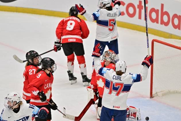 Britta Curl-Salemme (USA, nr 17) in action the Ice hockey, Eishockey IIHF WomenÂ s World Championship, WM, Weltmeisterschaft Group A, match Canada vs USA, Ceske Budejovice, Czech Republic, April 13, 2025. (CTKxPhoto VaclavxPancer) CTKPhotoP2025041305971  CTKPhotoP2025041305971