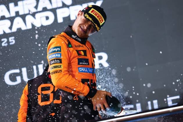 F1 - BAHRAIN GRAND PRIX 2025 NORRIS Lando (gbr), McLaren F1 Team MCL39, portrait podium during the Formula 1 Gulf Bahrain Grand Prix 2025, 4th round of the 2025 FIA Formula One World Championship, WM, Weltmeisterschaft from April 11 to 13, 2025 on the Bahrain International Circuit, in Sakhir, Bahrain - SakhirBahrain  Copyright: xEricxAlonsox