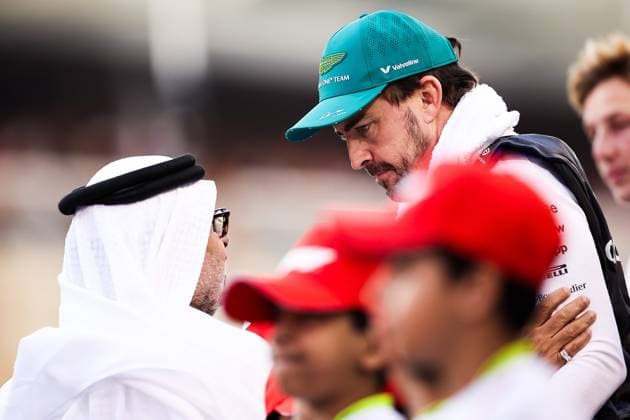 F1 - BAHRAIN GRAND PRIX 2025 ALONSO Fernando (spa), Aston Martin F1 Team AMR25, portrait during the Formula 1 Gulf Bahrain Grand Prix 2025, 4th round of the 2025 FIA Formula One World Championship, WM, Weltmeisterschaft from April 11 to 13, 2025 on the Bahrain International Circuit, in Sakhir, Bahrain - SakhirBahrain  Copyright: xEricxAlonsox