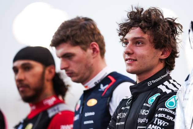F1 - BAHRAIN GRAND PRIX 2025 KIMI ANTONELLI Andrea (ita), Mercedes AMG F1 Team W16, portrait during the Formula 1 Gulf Bahrain Grand Prix 2025, 4th round of the 2025 FIA Formula One World Championship, WM, Weltmeisterschaft from April 11 to 13, 2025 on the Bahrain International Circuit, in Sakhir, Bahrain - SakhirBahrain  Copyright: xEricxAlonsox