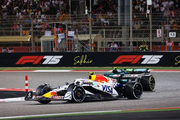 F1 - BAHRAIN GRAND PRIX 2025 30 LAWSON Liam (nzl), Visa Cash App RB F1 Team VCARB02 and 14 ALONSO Fernando (spa), Aston Martin F1 Team AMR24, action during the Formula 1 Gulf Bahrain Grand Prix 2025, 4th round of the 2025 FIA Formula One World Championship, WM, Weltmeisterschaft from April 11 to 13, 2025 on the Bahrain International Circuit, in Sakhir, Bahrain - SakhirBahrain  Copyright: xEricxAlonsox