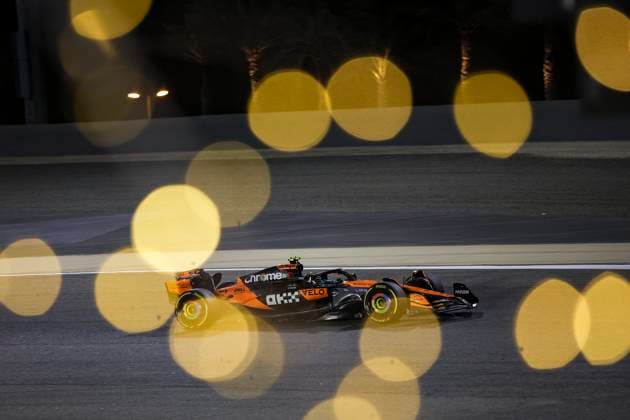 F1 - BAHRAIN GRAND PRIX 2025 04 NORRIS Lando (gbr), McLaren F1 Team MCL39, action during the Formula 1 Gulf Bahrain Grand Prix 2025, 4th round of the 2025 FIA Formula One World Championship, WM, Weltmeisterschaft from April 11 to 13, 2025 on the Bahrain International Circuit, in Sakhir, Bahrain - SakhirBahrain  Copyright: xXavixBonillax