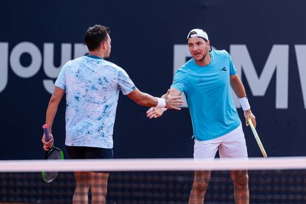 BMW Open München ATP, Tennis Herren 500; 14.04.2025 Andreas Mies (Deutschland) und Jan-Lennard Struff (Deutschland) im Doppel gegen Sander Gille (Belgien) und Jan Zielinski (Polen) BMW Open by Bitpanda München ATP 500: Tag 3, München, MTTC Iphitos am 14.04.2025 Copyright: xBEAUTIFULxSPORTS Wunderlx