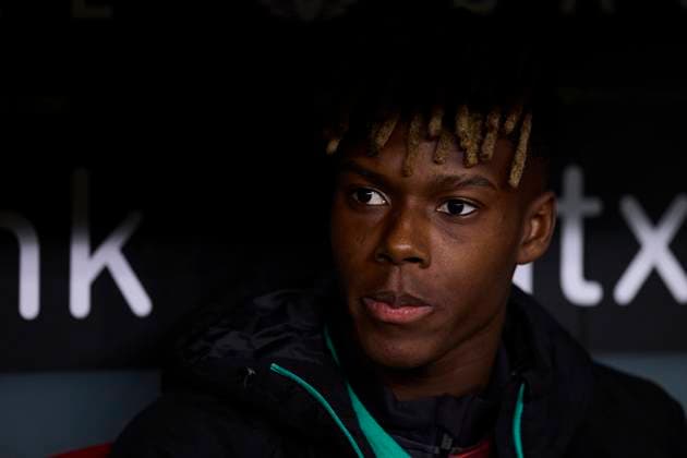 Athletic Club v Rayo Vallecano - LaLiga EA Sports Nico Williams of Athletic Club looks on prior to the LaLiga EA Sports match between Athletic Club and Rayo Vallecano at San Mames on April 13, 2025, in Bilbao, Spain. Bilbao San Mames Basque Country Spain RL_ATHvRAYV_000007 Copyright: xRicardoxLarreinax