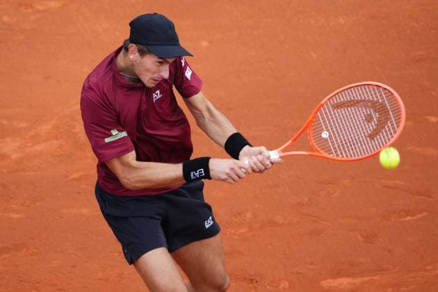 Barcelona, Spain, Barcelona Open Banc Sabadell 2025, ATP, Tennis Herren 500 match, Round of 32 between Pedro Martinez and Brandon Nakashima, Real Club de Tenis Barcelona, Barcelona, Spain, 14 abril 2025 Copyright: xBaguxBlancox xPressinphotox