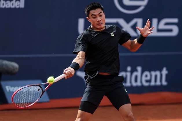 April 14, 2025, Barcelona, Barcelona, Spain: Brandon Nakashima of United States plays Pedro Martinez of Spain in first round match during the third day of the Barcelona Open Banc Sabadell 2025 at Real Club de Tenis Barcelona on April 14, 2025 in Barcelona, Spain. Barcelona Spain - ZUMAa181 20250414_zaa_a181_006 Copyright: xJavierxBorregox