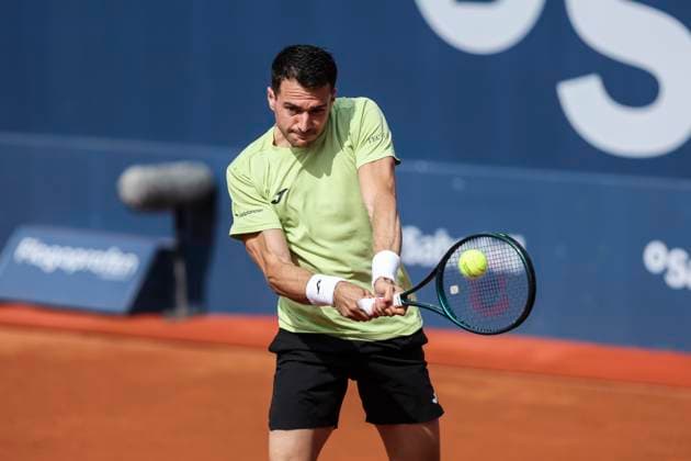 April 14, 2025, Barcelona, Barcelona, Spain: Pedro Martinez of Spain plays Brandon Nakashima of United States in first round match during the third day of the Barcelona Open Banc Sabadell 2025 at Real Club de Tenis Barcelona on April 14, 2025 in Barcelona, Spain. Barcelona Spain - ZUMAa181 20250414_zaa_a181_003 Copyright: xJavierxBorregox