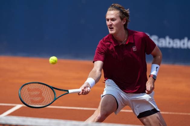 Sabadell Open Banc - 72 Conde de Godo Trophy in Barcelona, Spain. Sabadell Open Banc - 72 Conde de Godo Trophy. Sabadell Open Banc match between Matteo Arnaldi (ITA) and Sebastian Korda (USA) in Real Club de Tennis, Barcelona, Spain, on April 14, 2025. Joan Gosa 2025 Xinhua 2025. Barcelona Real Club de Tennis Barcelona Spain