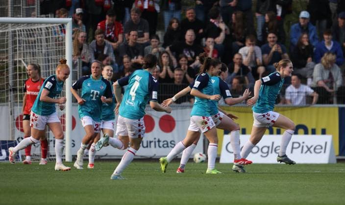 Taylor Marie Ziemer Köln, R after her goal for 0 1, Leverkusen, Germany 14 04 2025, Frauen Bundesliga, Bayer 04 Leverkusen 1 FC Köln