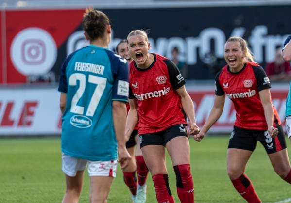 Cornelia Kramer Bayer 04 Leverkusen, 7 celebrates her goal 14 04 2025, Bayer Leverkusen 1 FC Köln, Fußball, Google Pixel Frauen Bundesliga, GER, Leverkusen, Ulrich Haberland Stadion, Saison 24 25, 19 Spieltag DFL regulations prohibit any use of photographs as image sequences and or quasi video Copyright: HMBxMedia xMarcoxBader
