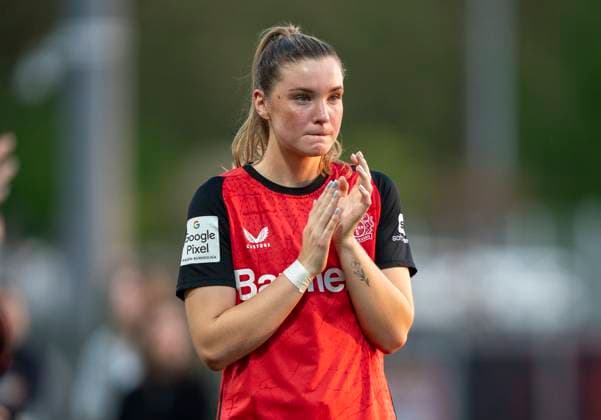 Karolina Lea Vilhjalmsdottir Bayer 04 Leverkusen, 18 14 04 2025, Bayer Leverkusen 1 FC Köln, Fußball, Google Pixel Frauen Bundesliga, GER, Leverkusen, Ulrich Haberland Stadion, Saison 24 25, 19 Spieltag DFL regulations prohibit any use of photographs as image sequences and or quasi video Copyright: HMBxMedia xMarcoxBader