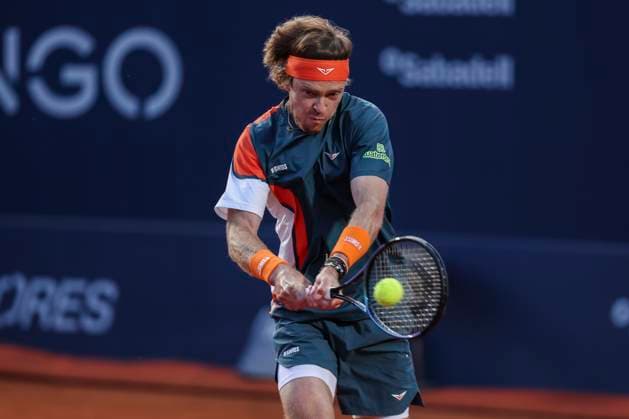 April 14, 2025, Barcelona, Barcelona, Spain: Andrey Rublev of Russia in actions against Albert Jesper De Jong of Netherlands during the first round tennis match of the Barcelona Open Banc Sabadell - Conde Godo 2025 Day 1 at Real Club De Tenis Barcelona on April 14, 2025 in Barcelona, Spain. Barcelona Spain - ZUMAa181 20250414_zaa_a181_124 Copyright: xJavierxBorregox