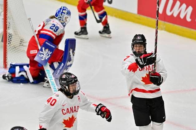 L-R goalkeeper Klara Peslarova (CZE), Blayre Turnbull (CAN) and Laura Stacey (CAN) are seen during the IIHF Women s World Championship, WM, Weltmeisterschaft Group A, match Czechia vs Canada, in Ceske Budejovice, Czech Republic, on April 14, 2025. (CTKxPhoto VaclavxPancer) CTKPhotoP2025041407576  CTKPhotoP2025041407576