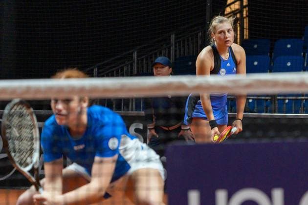 Nastasja Schunk serving, Jelena Ostapenko Dayana Yastremska vs Nastasja Schunk Ella Seidel, Tennis, Porsche Tennis Grand Prix, Court 1, Womens Doubles, Round 1, Season 2025, 14 04 2025, Jelena Ostapenko Dayana Yastremska vs Nastasja Schunk Ella Seidel, Tennis, Porsche Tennis Grand Prix, Court 1, Womens Doubles, Round 1, Season 2025, 14 04 2025, Stuttgart Copyright: xEibner-Pressefoto EdwardxCheungx EP_ECG