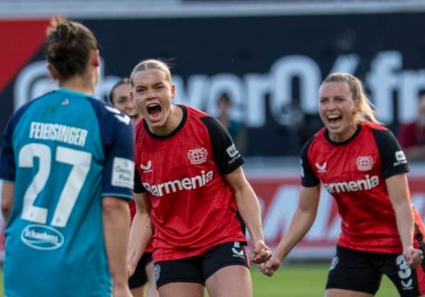 Cornelia Kramer Bayer 04 Leverkusen, 7 celebrates her goal She screams her joy about the goal in the direction of Laura Feiersinger 1 FC Koeln, 26 14 04 2025, Bayer Leverkusen 1 FC Köln, Fußball, Google Pixel Frauen Bundesliga, GER, Leverkusen, Ulrich Haberland Stadion, Saison 24 25, 19 Spieltag DFL regulations prohibit any use of photographs as image sequences and or quasi video Copyright: HMBxMedia xMarcoxBader