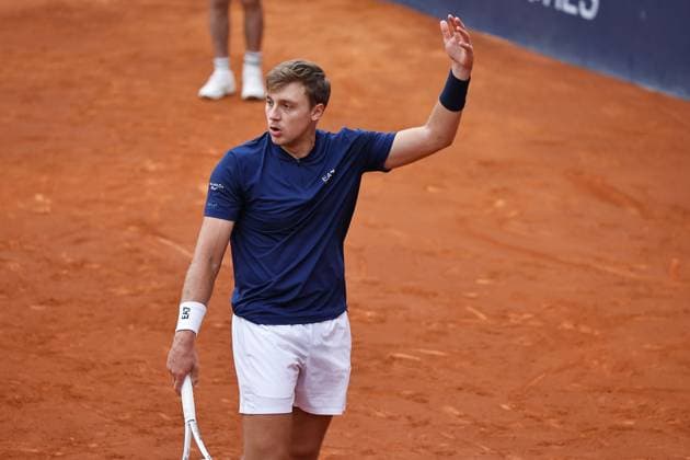 Hamad Medjedovic (SRB), APRIL14, 2025 - Tennis : Medjedovic during singles 1st round match against Giovanni Mpetshi Perricard on the Barcelona Open Banc Sabadell tennis tournament at the Real Club de Tenis de Barcelona in Barcelona, Spain. Noxthirdxpartyxsales  (287718789)