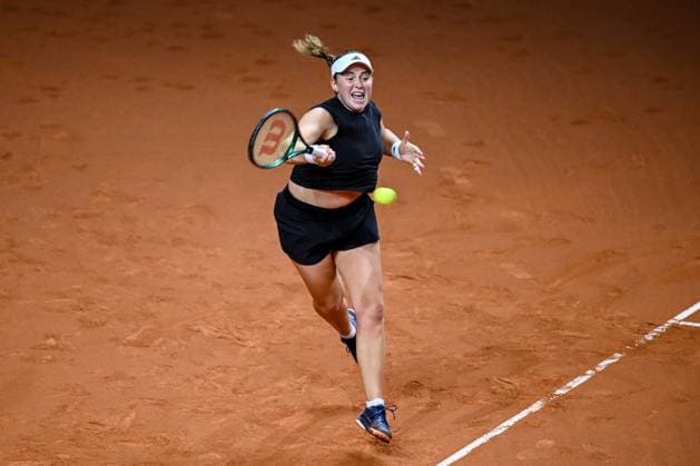 Jelena Ostapenko Latvia in action, on the ball, singles action during the match between Jelena Ostapenko Latvia vs Dayana Yastremska Ukraine during the Porsche Tennis Grand Prix Stuttgart 2025 Day 2 at Porsche Arena on April 15, 2025 in Stuttgart, Germany, Germany Photo by Harry Langer DeFodi Images Jelena Ostapenko Latvia controls the Ball at the match between Jelena Ostapenko Latvia vs Dayana Yastremska Ukraine during the Porsche Tennis Grand Prix Stuttgart 2025 Day 2 at Porsche Arena on April 15, 2025 in Stuttgart, Germany Photo by Harry Langer DeFodi Images Photo by Harry Langer DeFodi Images