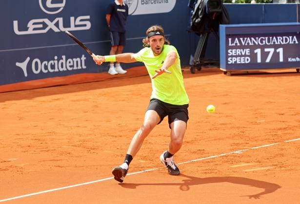 Barcelona Open Banc Sabadell 2025 - Day Two Stefanos Tsitsipas plays during the match against Reilly Opelka on Day 2 of the Barcelona Open Banc Sabadell, 72nd Conde de Godo Trophy, at the Real Club Tennis Barcelona 1899, in Barcelona, Spain, on April 15, 2025. Barcelona Barcelona Spain  Copyright: xUrbanandsportx originalFilename:urbanandsport-tsitsipa250415_npLAw.jpg