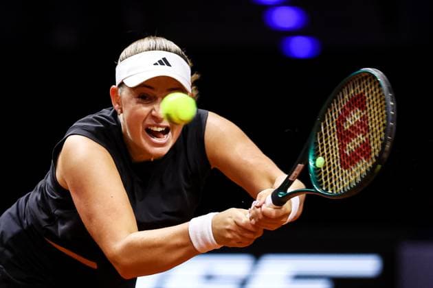 in the picture Jelena OSTAPENKO LAT Jelena OSTAPENKO LAT vs Dayana YASTREMSKA UKR GER, Porsche Tennis Grand Prix GP Stuttgart 2025, WTA500, 15 04 2025 GER, Porsche Tennis Grand Prix GP Stuttgart 2025, WTA500, 15 04 2025 Stuttgart Copyright: xEibner-Pressefoto RogerxBuerkex EP