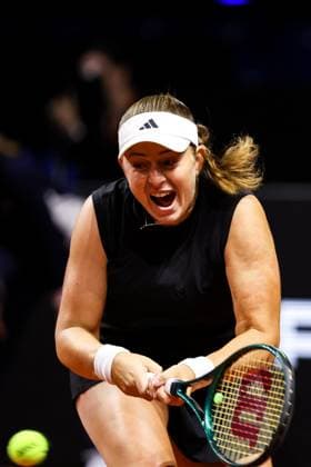 in the picture Jelena OSTAPENKO LAT Jelena OSTAPENKO LAT vs Dayana YASTREMSKA UKR GER, Porsche Tennis Grand Prix GP Stuttgart 2025, WTA500, 15 04 2025 GER, Porsche Tennis Grand Prix GP Stuttgart 2025, WTA500, 15 04 2025 Stuttgart Copyright: xEibner-Pressefoto RogerxBuerkex EP