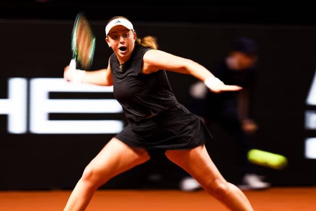 in the picture Jelena OSTAPENKO LAT Jelena OSTAPENKO LAT vs Dayana YASTREMSKA UKR GER, Porsche Tennis Grand Prix GP Stuttgart 2025, WTA500, 15 04 2025 GER, Porsche Tennis Grand Prix GP Stuttgart 2025, WTA500, 15 04 2025 Stuttgart Copyright: xEibner-Pressefoto RogerxBuerkex EP