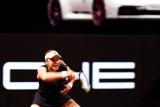 in the picture Jelena OSTAPENKO LAT Jelena OSTAPENKO LAT vs Dayana YASTREMSKA UKR GER, Porsche Tennis Grand Prix GP Stuttgart 2025, WTA500, 15 04 2025 GER, Porsche Tennis Grand Prix GP Stuttgart 2025, WTA500, 15 04 2025 Stuttgart Copyright: xEibner-Pressefoto RogerxBuerkex EP