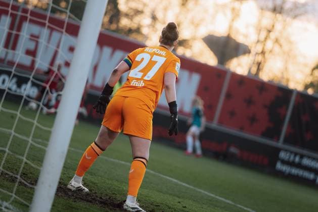 14 04 25, Women, Soccer, 1 BL, Season 2024 2025, Bayer 04 Leverkusen 1 FC Köln, Matchday 19 Friederike Repohl 27 of Bayer 04 Leverkusen in goal Leverkusen Ulrich Haberland Stadion NRW Germany