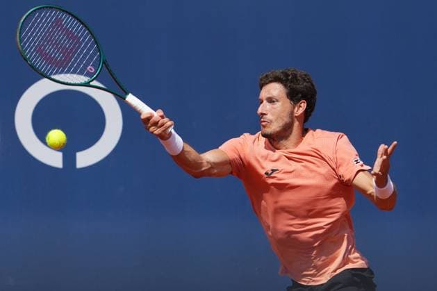 Tennis, Barcelona Open Banc Sabadell 2025, ATP, Tennis Herren 500. Round of 32 Barcelona, Spain, Barcelona Open Banc Sabadell 2025, ATP 500 match, Round of 32 between Pablo Carreno and Arthur Fils, Real Club de Tenis Barcelona, Barcelona, Spain, 15 abril 2025 Copyright: xBaguxBlancox xPressinphotox PS_240215_GODO_32_202