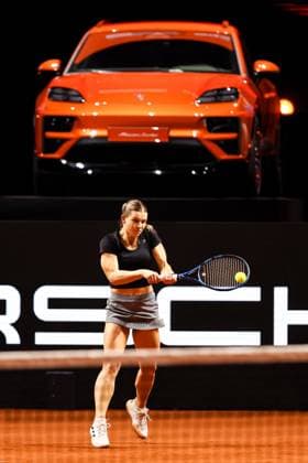 In the picture Jana Fett CRO Donna Vekic CRO vs Jana Fett CRO GER, Porsche Tennis Grand Prix GP Stuttgart 2025, WTA500, 15 04 2025 GER, Porsche Tennis Grand Prix GP Stuttgart 2025, WTA500, 15 04 2025 Stuttgart Copyright: xEibner-Pressefoto RogerxBuerkex EP