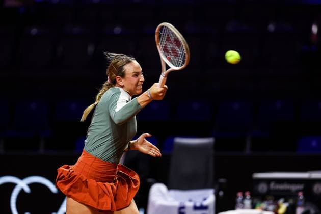 In the picture Donna Vekic CRO Donna Vekic CRO vs Jana Fett CRO GER, Porsche Tennis Grand Prix GP Stuttgart 2025, WTA500, 15 04 2025 GER, Porsche Tennis Grand Prix GP Stuttgart 2025, WTA500, 15 04 2025 Stuttgart Copyright: xEibner-Pressefoto RogerxBuerkex EP
