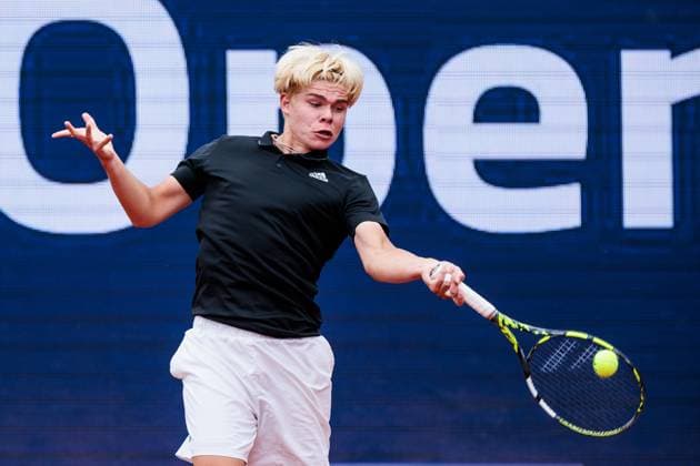 BMW Open Munich ATP 500 15 04 2025 Diego Dedura Palomero Germany in match against Denis Shapovalov Canada BMW Open by Bitpanda Munich ATP 500 Day 4, Munich, MTTC Iphitos on 15 04 2025 Copyright: xBEAUTIFULxSPORTS Wunderlx