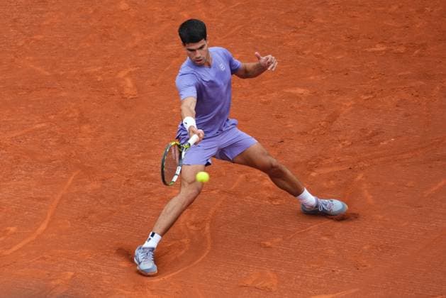 Barcelona, Spain, Barcelona Open Banc Sabadell 2025, ATP, Tennis Herren 500 match, Round of 32 between Carlos Alcaraz and Ethan Quinn, Real Club de Tenis Barcelona, Barcelona, Spain, 15 abril 2025 Copyright: xBaguxBlancox xPressinphotox