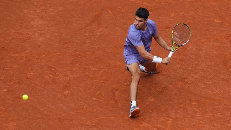 Barcelona, Spain, Barcelona Open Banc Sabadell 2025, ATP, Tennis Herren 500 match, Round of 32 between Carlos Alcaraz and Ethan Quinn, Real Club de Tenis Barcelona, Barcelona, Spain, 15 abril 2025 Copyright: xBaguxBlancox xPressinphotox