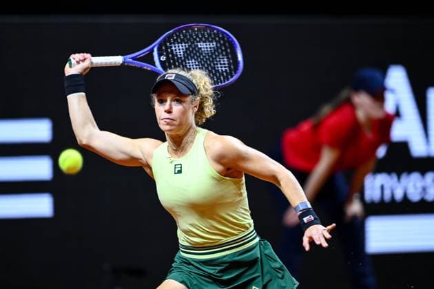 Laura Siegemund Germany in action, on the ball, singles action during the match between Jule Niemeier Germany vs Laura Siegemund Germany during the Porsche Tennis Grand Prix Stuttgart 2025 Day 2 at the Porsche Arena on April 15, 2025 in Stuttgart, Germany, Germany Photo by Harry Langer DeFodi Images Laura Siegemund Germany controls the Ball at the match between Jule Niemeier Germany vs Laura Siegemund Germany during the Porsche Tennis Grand Prix Stuttgart 2025 Day 2 at Porsche Arena on April 15, 2025 in Stuttgart, Germany Photo by Harry Langer DeFodi Images Photo by Harry Langer DeFodi Images