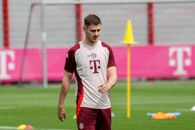 Josip Stanisic FC Bayern Muenchen, 44 , GER, Final training, FC Bayern Muenchen, Football, UEFA Champions League, Quarter-final second leg, 2024 2025 season, 15 04 2025, GER, Final training, FC Bayern Muenchen, Football, UEFA Champions League, Quarter-final second leg, 2024 2025 season, 15 04 2025 Muenchen Copyright: xEibner-Pressefoto JennixMaulx EP_JML