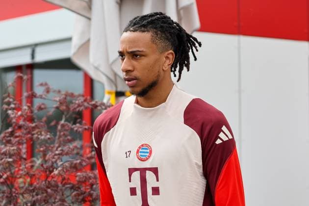 Michael Olise FC Bayern Muenchen, 17 , GER, Final training, FC Bayern Muenchen, Football, UEFA Champions League, Quarter-final second leg, 2024 2025 season, 15 04 2025, GER, Final training, FC Bayern Muenchen, Football, UEFA Champions League, Quarter-final second leg, 2024 2025 season, 15 04 2025 Muenchen Copyright: xEibner-Pressefoto JennixMaulx EP_JML