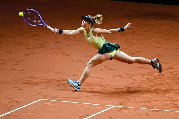 Laura Siegemund Germany in action, on the ball, singles action during the match between Jule Niemeier Germany vs Laura Siegemund Germany during the Porsche Tennis Grand Prix Stuttgart 2025 Day 2 at the Porsche Arena on April 15, 2025 in Stuttgart, Germany, Germany Photo by Harry Langer DeFodi Images Laura Siegemund Germany controls the Ball at the match between Jule Niemeier Germany vs Laura Siegemund Germany during the Porsche Tennis Grand Prix Stuttgart 2025 Day 2 at Porsche Arena on April 15, 2025 in Stuttgart, Germany Photo by Harry Langer DeFodi Images Photo by Harry Langer DeFodi Images