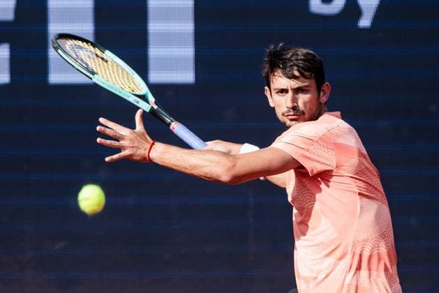 BMW Open Munich ATP 500 15 04 2025 Mariano Navone Argentina in match against Felix Auger Aliassime Canada BMW Open by Bitpanda Munich ATP 500 Day 4, Munich, MTTC Iphitos on 15 04 2025 Copyright: xBEAUTIFULxSPORTS Wunderlx