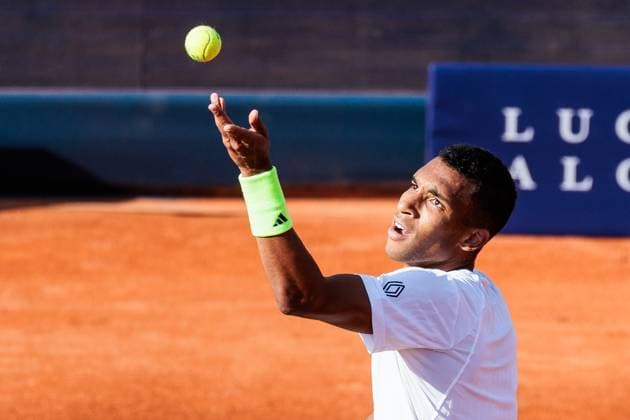 BMW Open Munich ATP 500 15 04 2025 Felix Auger Aliassime Canada in match against Mariano Navone Argentina BMW Open by Bitpanda Munich ATP 500 Day 4, Munich, MTTC Iphitos on 15 04 2025 Copyright: xBEAUTIFULxSPORTS Wunderlx