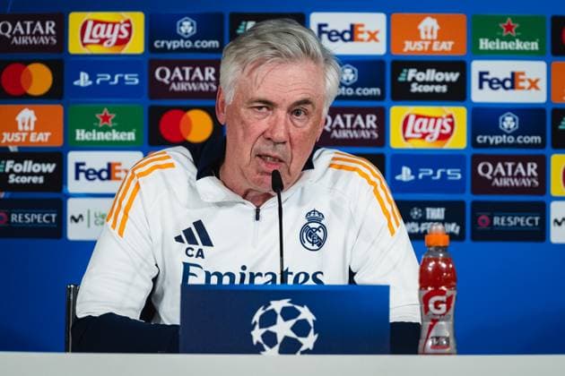 Real Madrid CF Training Session And press conference, PK, Pressekonferenz - UEFA Champions League 2024 25 Quarter Final Second Leg Carlo Ancelotti, head coach of Real Madrid CF, speaks during the Press Conference ahead of their UEFA Champions League 2024 25 quarter final second leg match at Ciudad Real Madrid on April 15, 2025 in Madrid, Spain. Valdebebas Ciudad Real Madrid Madrid Spain Copyright: xAlbertoxGardinx AGardin_20250415_Football_Champions_Real_PC_0272