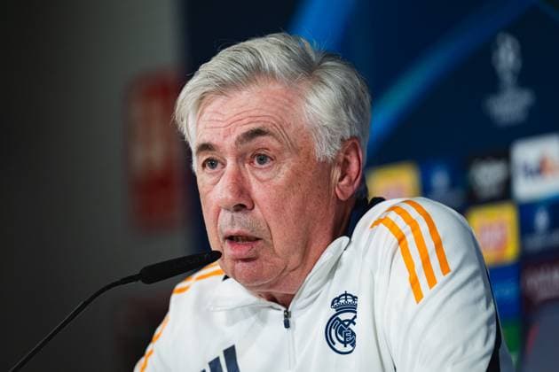 Real Madrid CF Training Session And press conference, PK, Pressekonferenz - UEFA Champions League 2024 25 Quarter Final Second Leg Carlo Ancelotti, head coach of Real Madrid CF, speaks during the Press Conference ahead of their UEFA Champions League 2024 25 quarter final second leg match at Ciudad Real Madrid on April 15, 2025 in Madrid, Spain. Valdebebas Ciudad Real Madrid Madrid Spain Copyright: xAlbertoxGardinx AGardin_20250415_Football_Champions_Real_PC_0278