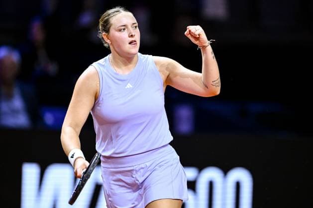 Jule Niemeier Germany gestures, gestures, cheers at the match between Jule Niemeier Germany vs Laura Siegemund Germany during the Porsche Tennis Grand Prix Stuttgart 2025 Day 2 at Porsche Arena on April 15, 2025 in Stuttgart, Germany, Germany Photo by Harry Langer DeFodi Images Jule Niemeier Germany gestures, cheers at the match between Jule Niemeier Germany vs Laura Siegemund Germany during the Porsche Tennis Grand Prix Stuttgart 2025 Day 2 at Porsche Arena on April 15, 2025 in Stuttgart, Germany Photo by Harry Langer DeFodi Images Photo by Harry Langer DeFodi Images