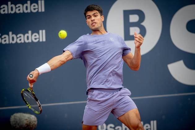 72 Barcelona Open Banc de Sabadell. Conde de Godo Trophy. Real Club de Tenis Barcelona. April 15,2025 72 Barcelona Open Banc de Sabadell. Conde de Godo Trophy. Real Club de Tenis Barcelona. April 15,2025 Carlos Alcaraz during the first round match between Carlos Alcaraz and Ethan Quinn of the ATP, Tennis Herren Barcelona Open Banc de Sabadell tennis tournament Trofeo Conde de Godo played at the Real Club de Tenis Barcelona. April 15, 2025. Barcelona ESP Copyright: xS.xRosx