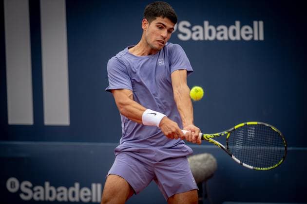 72 Barcelona Open Banc de Sabadell. Conde de Godo Trophy. Real Club de Tenis Barcelona. April 15,2025 72 Barcelona Open Banc de Sabadell. Conde de Godo Trophy. Real Club de Tenis Barcelona. April 15,2025 Carlos Alcaraz during the first round match between Carlos Alcaraz and Ethan Quinn of the ATP, Tennis Herren Barcelona Open Banc de Sabadell tennis tournament Trofeo Conde de Godo played at the Real Club de Tenis Barcelona. April 15, 2025. Barcelona ESP Copyright: xS.xRosx