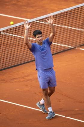 72 Barcelona Open Banc de Sabadell. Conde de Godo Trophy. Real Club de Tenis Barcelona. April 15,2025 72 Barcelona Open Banc de Sabadell. Conde de Godo Trophy. Real Club de Tenis Barcelona. April 15,2025 Carlos Alcaraz celebrates at the end of the first round match between Carlos Alcaraz and Ethan Quinn of the ATP, Tennis Herren Barcelona Open Banc de Sabadell tennis tournament Trofeo Conde de Godo played at the Real Club de Tenis Barcelona. April 15, 2025. Barcelona ESP Copyright: xS.xRosx