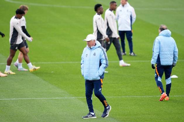 April 15, 2025, Valdebebas, Madrid, SPAIN: Carlo Ancelotti during a training session and press conference, PK, Pressekonferenz ahead of their UEFA Champions League 2024 25 quarter final second leg match at Ciudad Deportiva Real Madrid on April 15, 2025 in Valdebebas, Madrid, Spain. Valdebebas SPAIN - ZUMAa181 20250415_zaa_a181_075 Copyright: xOscarxJ.xBarrosox