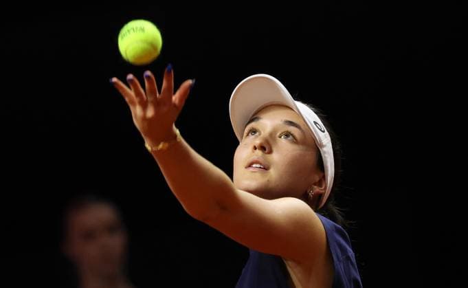 Stuttgart , Porsche Tennis Grand Prix , Eva Lys GER