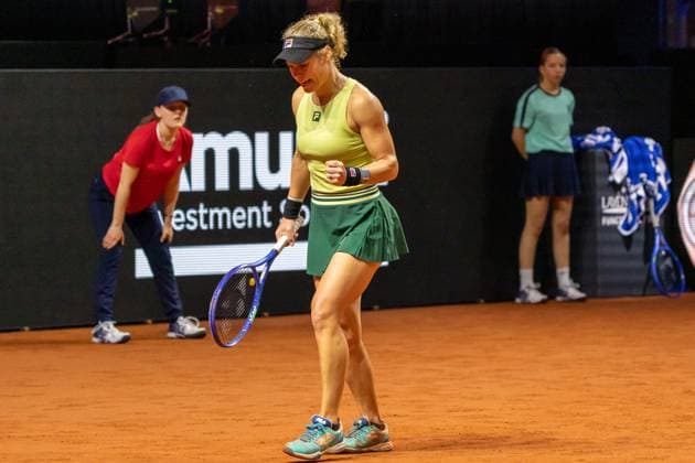 Laura Siegemund balls her fist after winning a point, Jule Niemeier vs Laura Siegemund, Tennis, Porsche Tennis Grand Prix, Center Court, Womens Singles, Sixteenth Final, Season 2025, 15 04 2025, Jule Niemeier vs Laura Siegemund, Tennis, Porsche Tennis Grand Prix, Center Court, Womens Singles, Sixteenth Final, Season 2025, 15 04 2025, Stuttgart Copyright: xEibner-Pressefoto EdwardxCheungx EP_ECG